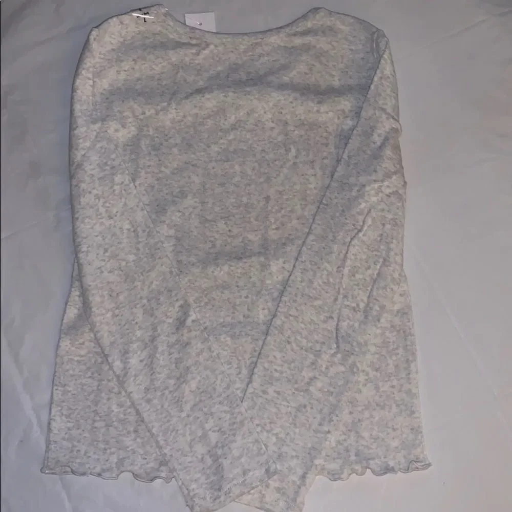 NWT Justice Graphic Long Sleeve T-Shirt. Size 7.